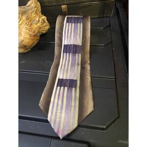 Vintage Valentino Ru  Collection Multi Color Snail Garden Collection 14 Silk Tie